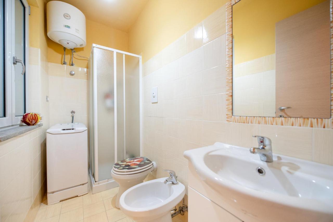 Casa Cinzia In Marina Di Corricella Villa Procida Exterior photo